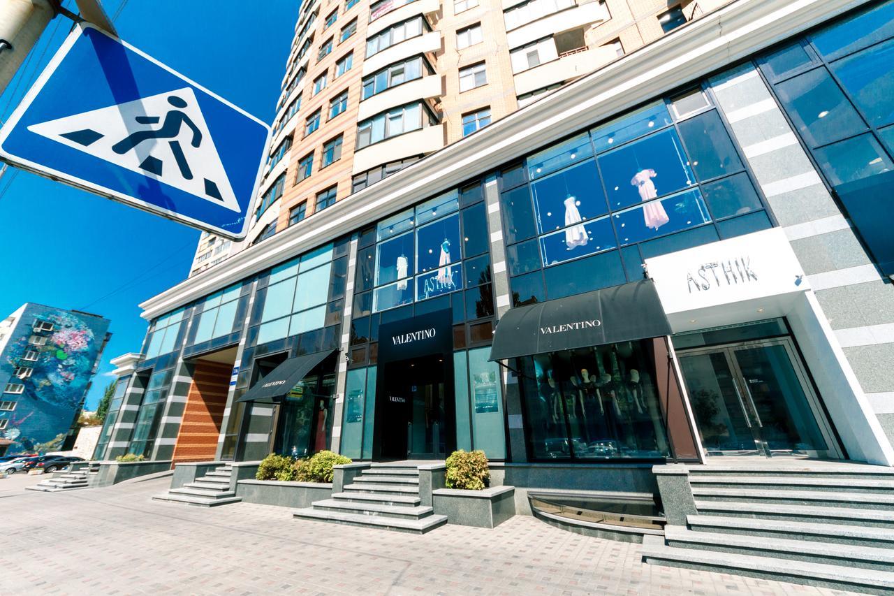 New Building Near Arena City Lesi Ukrainky 7A Київ Екстер'єр фото