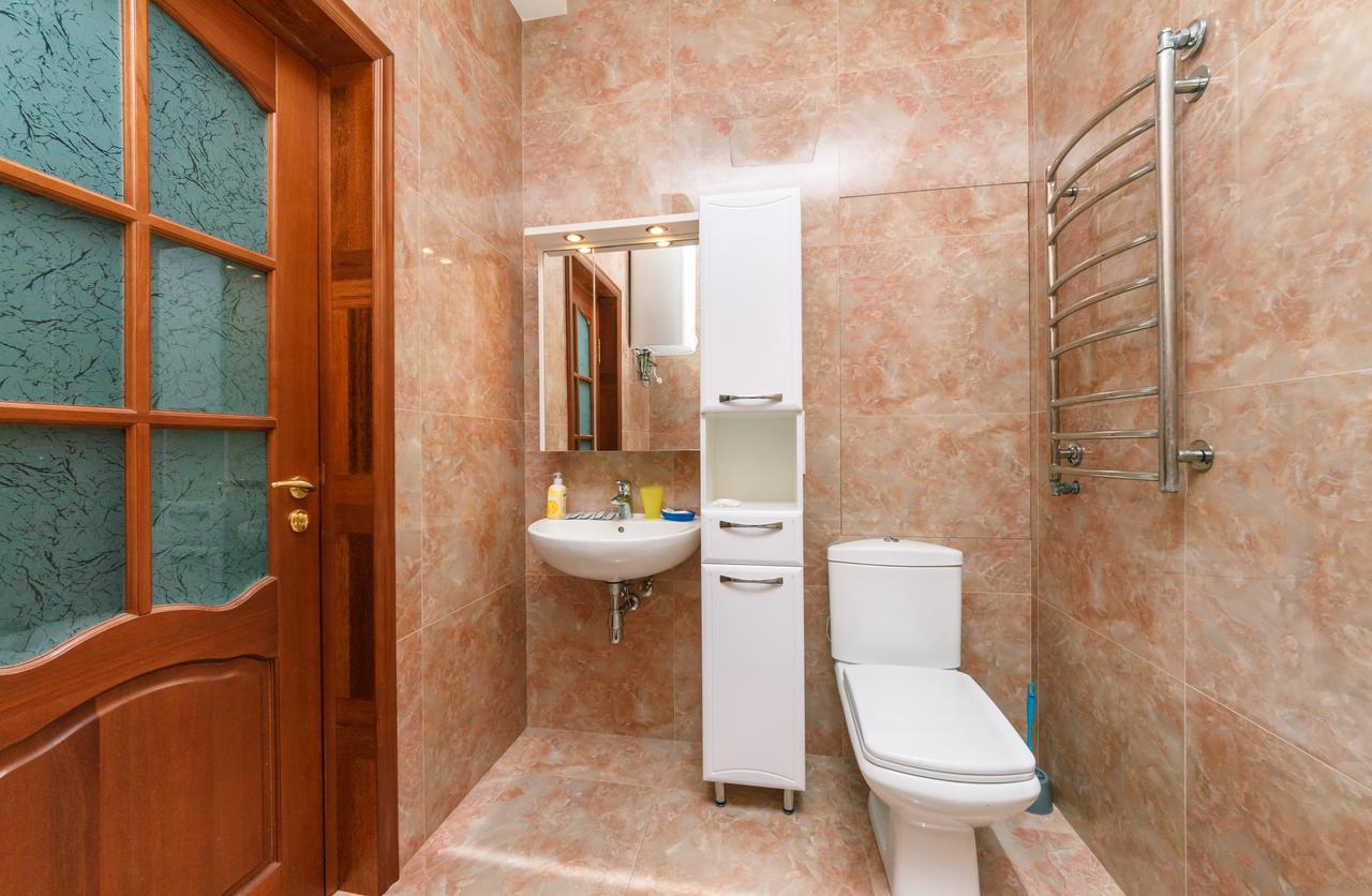 New Building Near Arena City Lesi Ukrainky 7A Київ Екстер'єр фото